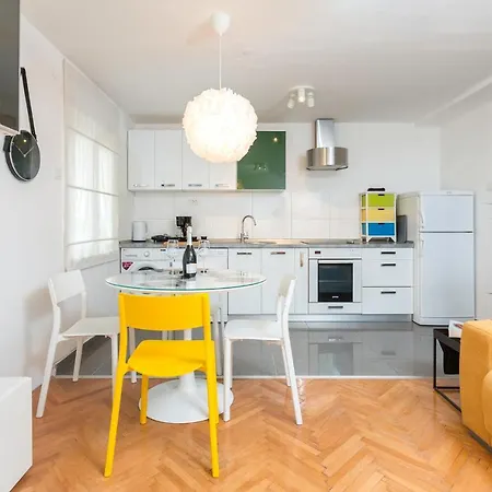 Black Queen Appartement Pula